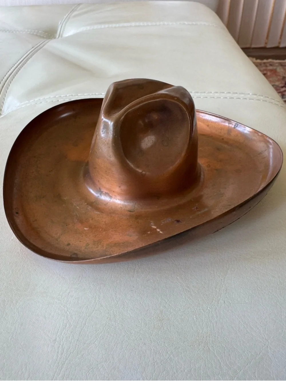 Gregorian solid copper cowboy hat ashtray - Picture 3 of 8